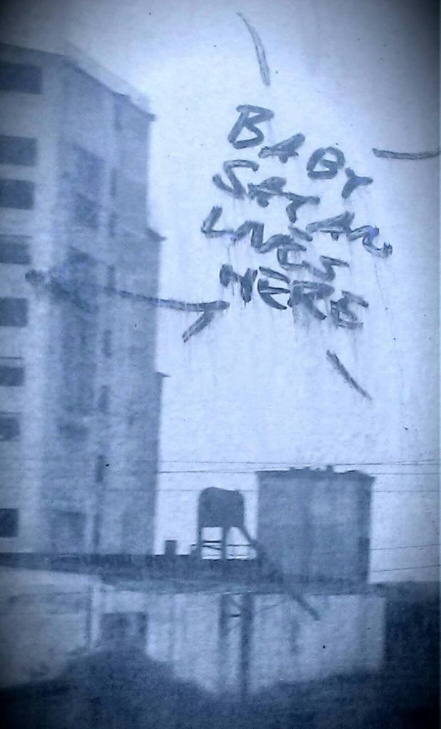 #100meters documents a one hundred meter stretch of road and the life that unfolds within that space. My one hundred meter location is on Brunswick Street between Gertrude and Moor in Fitzroy, Melbourne, Australia. Copyright Neesha Bremner & The Storyteller Project 2014.